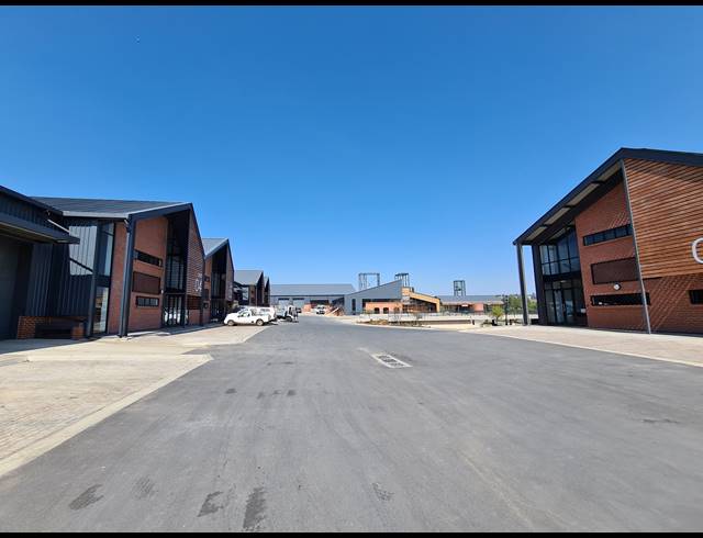 877M² WAREHOUSE TO LET IN RIVERSANDS
